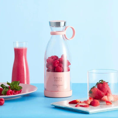 The Modern Habitat™Portable mini juicer blenderخلاط عصير صغير محمول